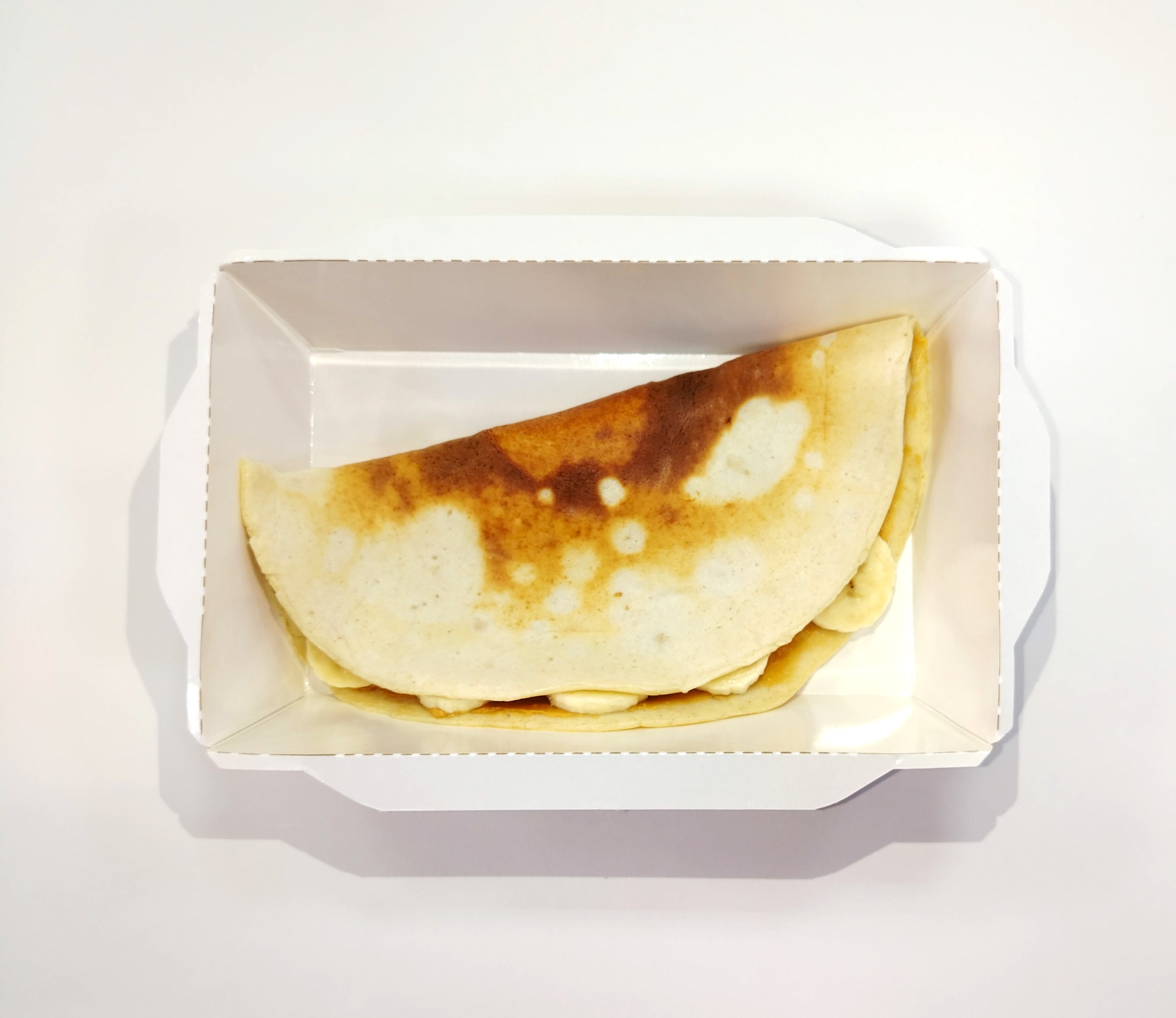 Творожный блин с арахисовой пастой